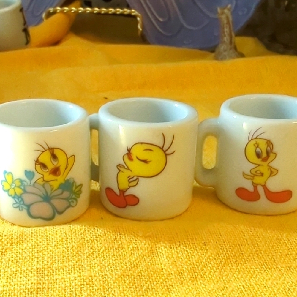 Set Of 3 Tweety Mini Mugs